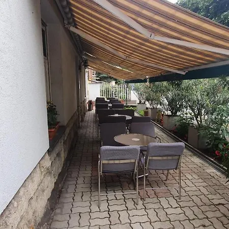 堡罗什酒店 酒店 3*