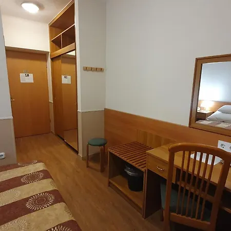 酒店 堡罗什酒店